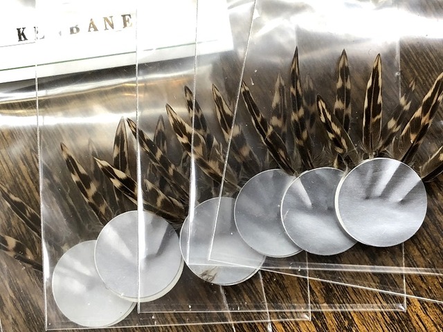 ファクトリーダイレクトクラフトまるで羽根のあるキジの鳥-感謝祭のディスプレイ、写真小道具、ロッジ装飾のためのリアルなキジ