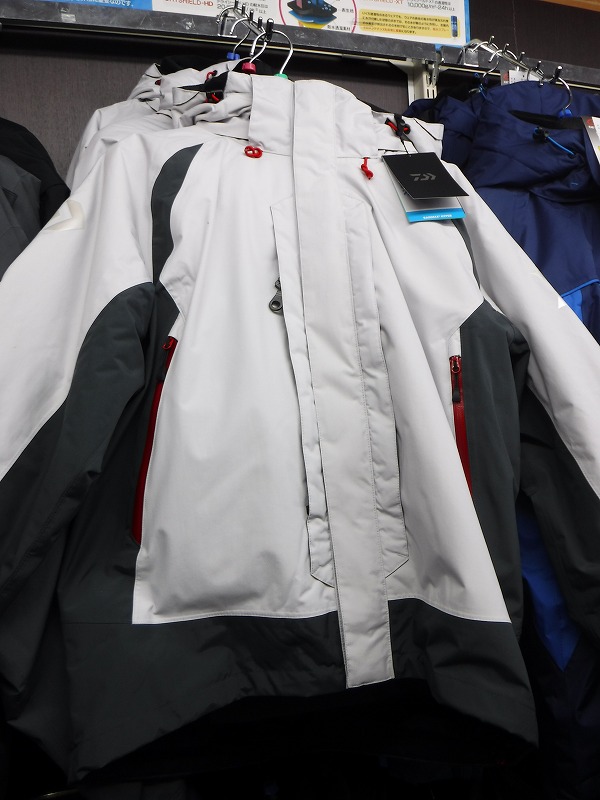 DAIWA RainMax HYPER Fishing Winter Suit DW-3408 RED Jacket Pants Japan EMS 