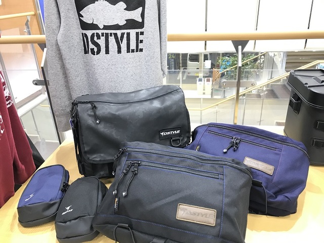 スペンサー ハックル グリズリー ダイドブルー #2？ + ハックル