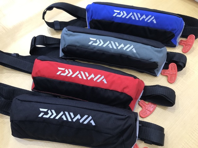 ダイワ(DAIWA) コンパクトライフジャケット(ウエストタイプ自動・手動