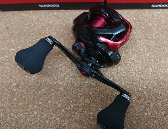 SHIMANO GENPU XT150（L） ベイトリール 黒赤 箱付き シマノ ゲンプウ XT 150(右) [2020年モデル] - 釣具のポイント