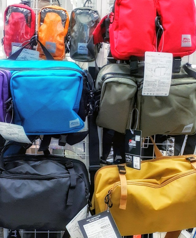 RYOBI、リョービ、シーバスロッド、アブガルシアのカバン RYOBI、リョービ、シーバスロッド、アブガルシアのカバン