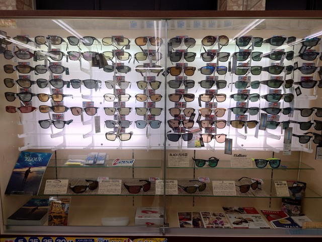 釣り まとめ売り ルアー ワーム ヘッドライト エアポンプ 偏光サングラス