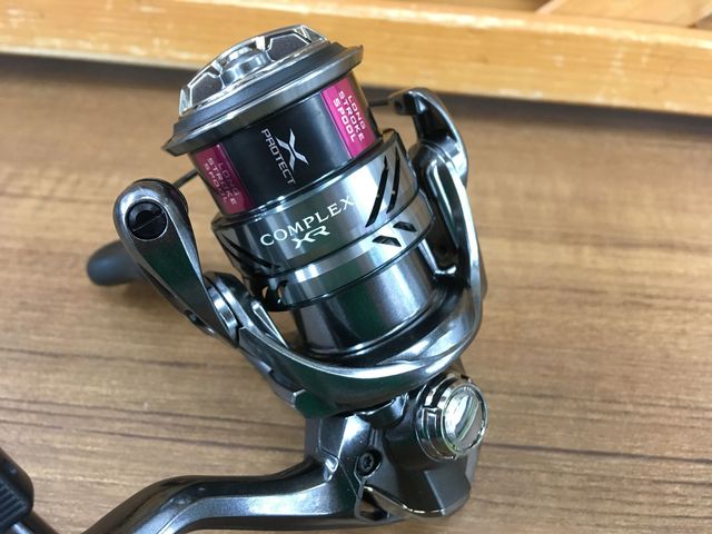 SHIMANO COMPLEX XR C2000F4