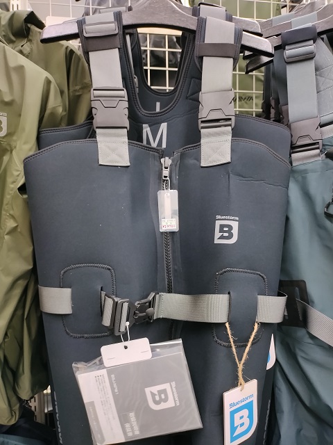 STORMR ストーマー　スウェルネオプレンウェットフーディー STORMR ストーマー スウェルネオプレンウェットフーディー