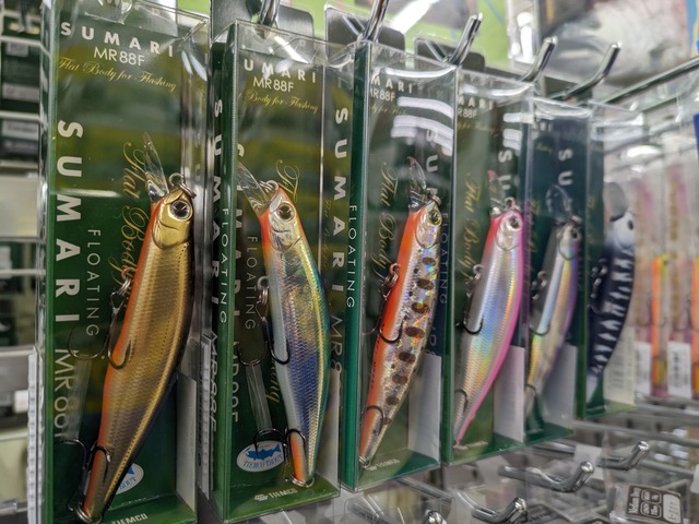ルアーBREATHRIDE110F 泥臭く 2024年カラーラインナップ7個まとめセット