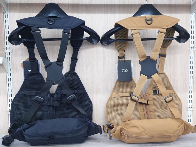 クリアランス価格 ダイワ 3WAYストリームベスト 収納式バック
