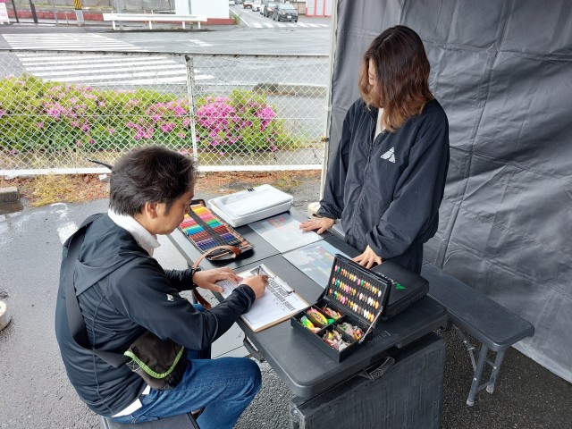 ALFペイントワークスお好みのカラーをイメージしていきます(^^)