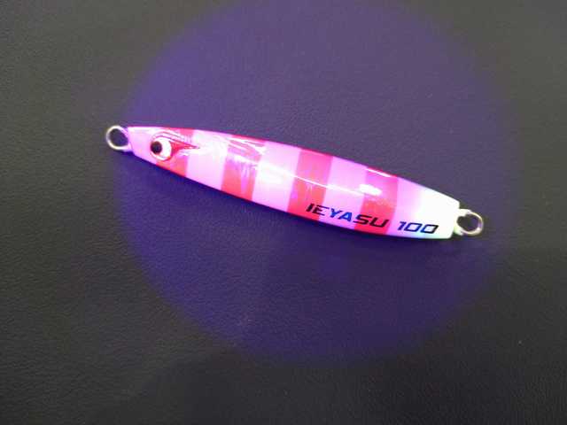 ピンク 波模様 フレアドレス CELFORD ケープスタイル発色ピンクドレス (S) をレンタル - 結婚式