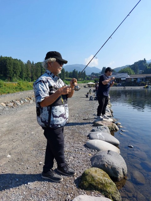 ラッドシバリーの星野さんよりSAIGAのコンセプトやそれに沿った使い方をレクチャーしてもらえました(^^♪