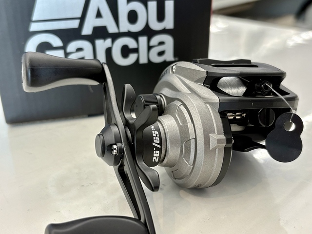 ABUガルシアLH アブ ガルシア ZENON Core HS8 (リール) 価格比較 - 価格.com