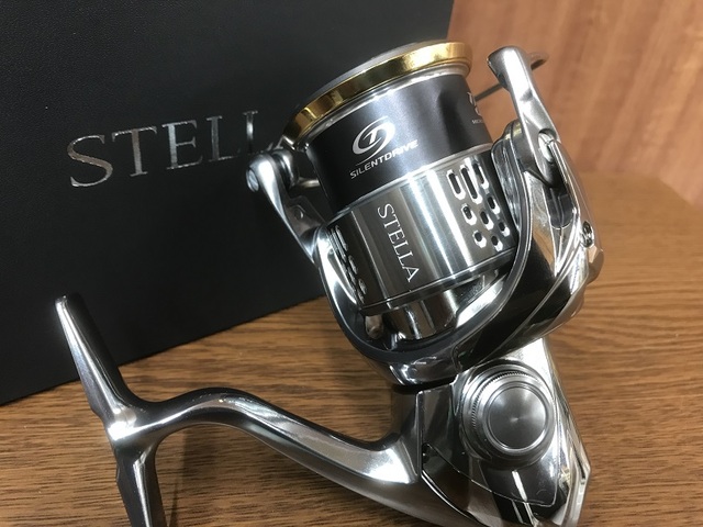 【極美品】18ステラ 2500SHG Amazon.co.jp: シマノ(SHIMANO) スピニングリール 18 ステラ